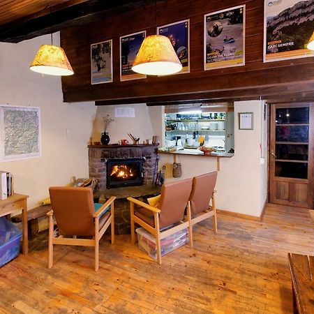 Auberge de jeunesse Refugi Rural Vall De Siarb à Llagunes Extérieur photo