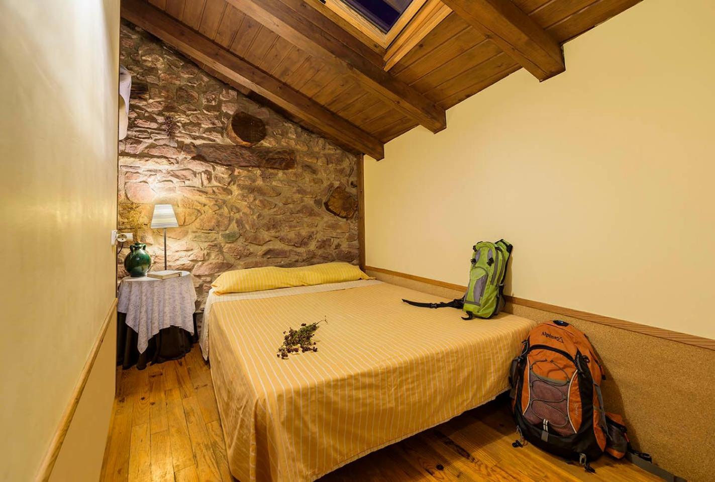 Auberge de jeunesse Refugi Rural Vall De Siarb à Llagunes Extérieur photo