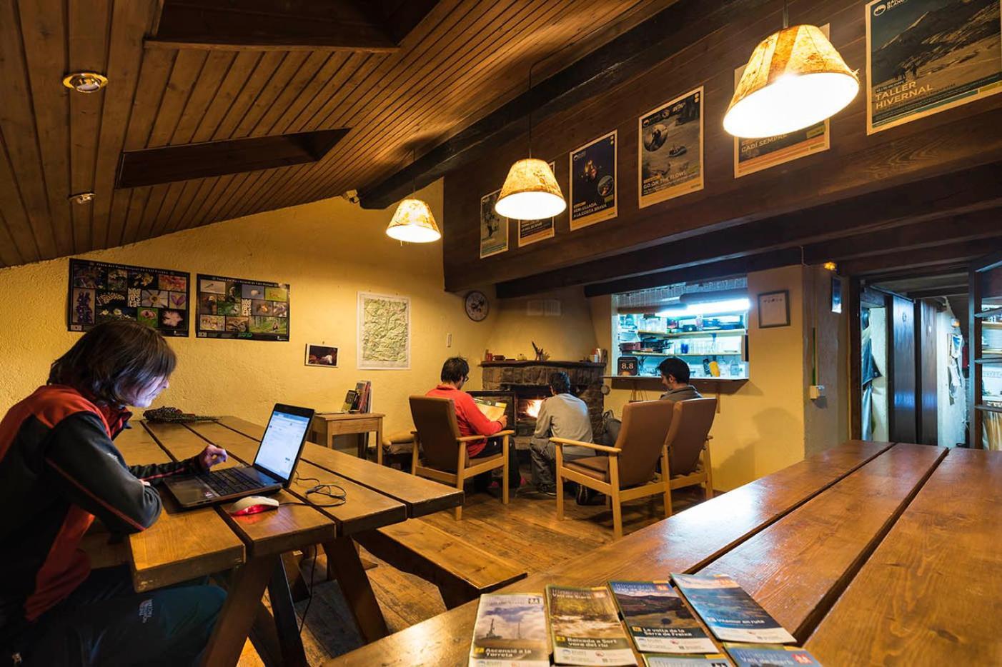 Auberge de jeunesse Refugi Rural Vall De Siarb à Llagunes Extérieur photo