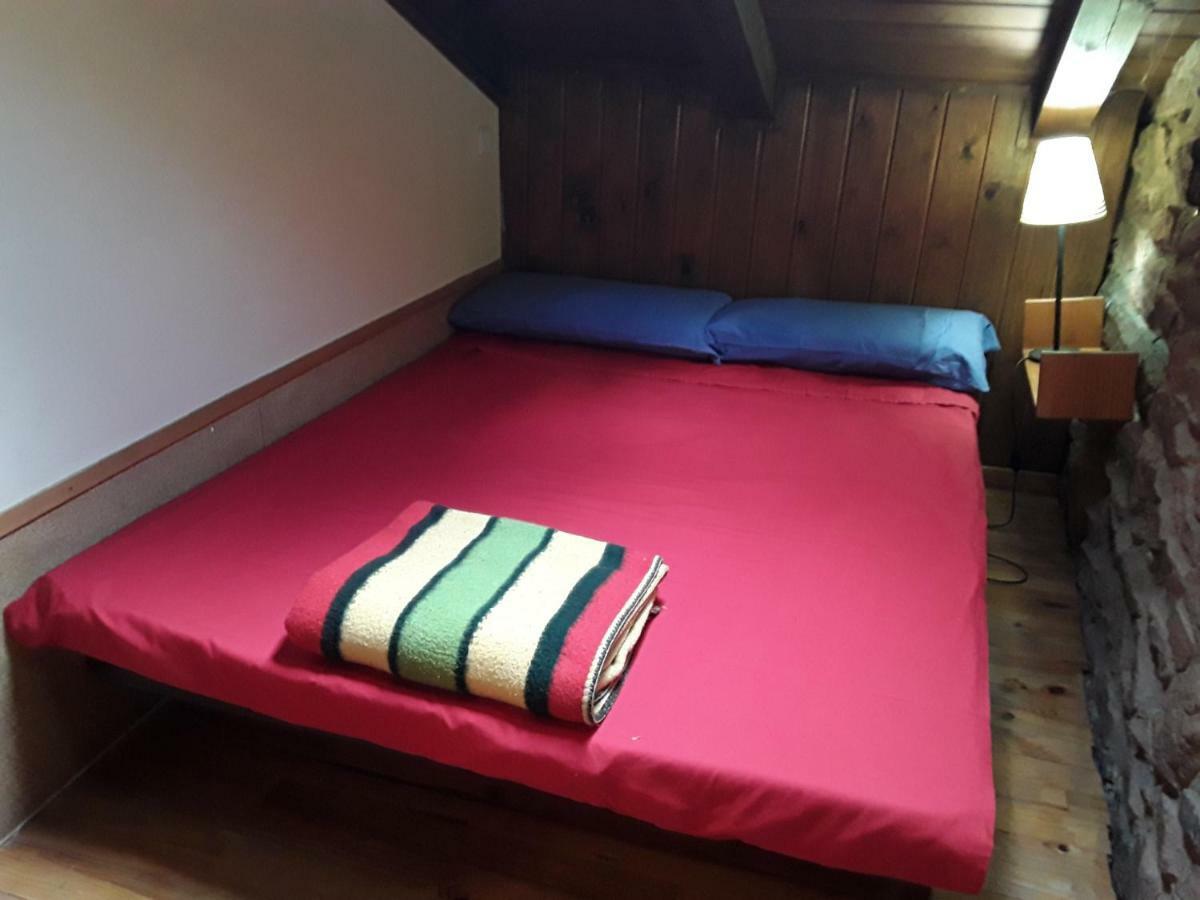 Auberge de jeunesse Refugi Rural Vall De Siarb à Llagunes Extérieur photo